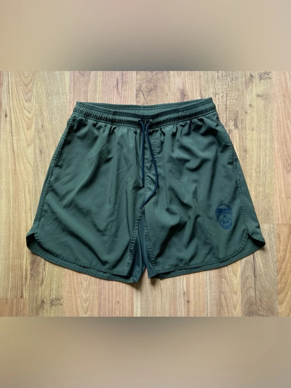 Gymreapers Mens XXL Olive Green Stretch Athletic Shorts Skull Logo 8” Inseam
